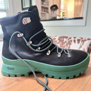 Merrell womens size 11 boots